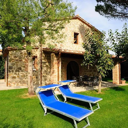 Vernazzano Basso Sleeps 6 Pool Wifi 公寓 特拉西梅诺湖畔托罗